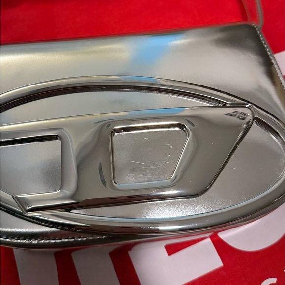 Diesel 1DR Shoulder Bag in Silver - Picture 3 of 11